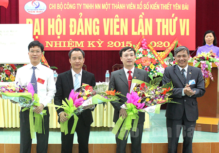 Ban Chi ủy Chi bộ Công ty XSKT Yên Bái, nhiệm kỳ 2015 - 2020.