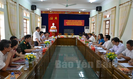 Đồng chí Triệu Tiến Thịnh - Trưởng ban Dân vận Tỉnh uỷ phát biểu tại buổi làm việc.
