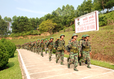 Tiếp bước truyền thống anh hùng.
