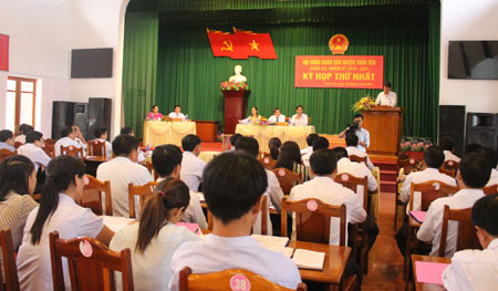 Toàn cảnh kỳ họp thứ nhất, HĐND huyện Trấn Yên khoá XX, nhiệm kỳ 2016 - 2021. 
