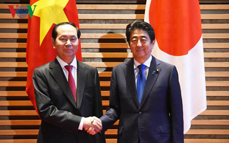 Chủ tịch nước Trần Đại Quang và Thủ tướng Shinzo Abe
