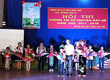 Hội thi “Chúng em kể chuyện Bác Hồ” các trường khu III, huyện Mù Cang Chải.