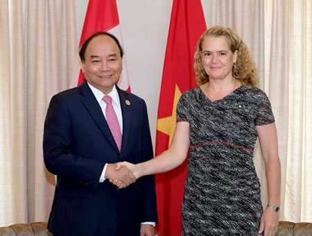 Thủ tướng Nguyễn Xuân Phúc và bà Julie Payette - toàn quyền Canada.