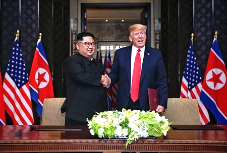 Tổng thống Mỹ Donald Trump và Nhà lãnh đạo Triều Tiên Kim Jong-un.