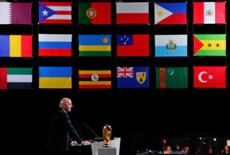 Chủ tịch FIFA công bố kết quả bỏ phiếu bầu