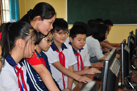 Ứng dụng công nghệ thông tin trong giảng dạy tại Trường THCS Lê Hồng Phong, thành phố Yên Bái.
