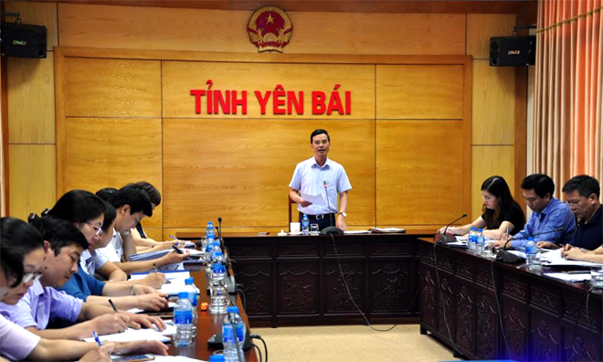 Đồng chí Dương Văn Tiến - Phó Chủ tịch UBND tỉnh phát biểu tại buổi làm việc.
