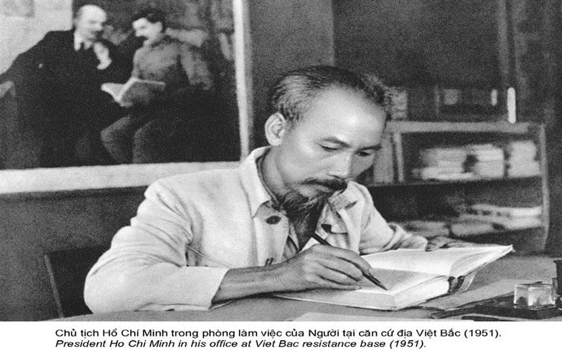 Ảnh Tư liệu tại Bảo tàng Hồ Chí Minh.