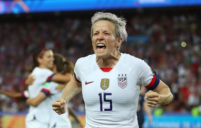 Megan Rapinoe mang chiến thắng về cho tuyển Mỹ.