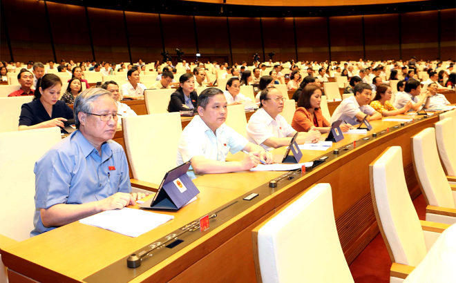 Đoàn đại biểu Quốc hội tỉnh Yên Bái tham dự Kỳ họp. (Ảnh: Doãn Tấn)