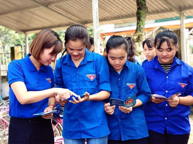 Tuổi trẻ huyện Văn Chấn tích cực tuyên truyền về phòng chống tệ nạn ma túy trên địa bàn.