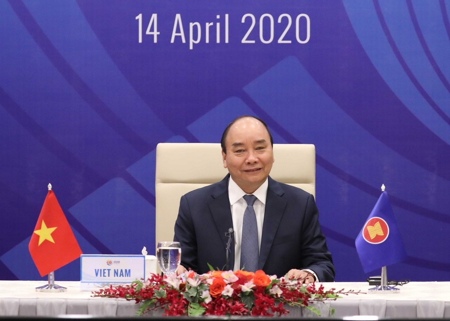 Thủ tướng Nguyễn Xuân Phúc, Chủ tịch ASEAN 2020 phát biểu khai mạc Hội nghị trực tuyến Cấp cao đặc biệt ASEAN về ứng phó dịch Covid-19 ngày 14-4-2020.