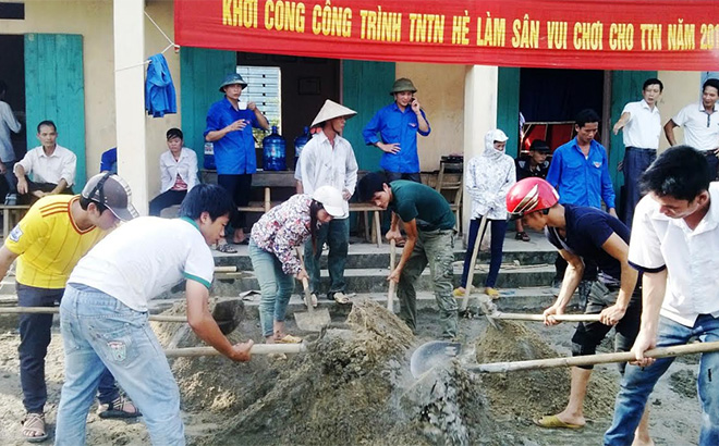 Xã Vĩnh Lạc, huyện Lục Yên triển khai xây dựng công trình hạ tầng nông thôn, góp phần xây dựng nông thôn mới.