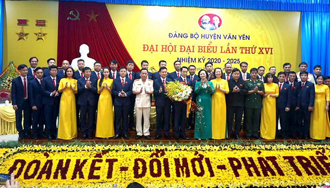 Dưới sự lãnh đạo, chỉ đạo sát sao của Thường trực, Ban Thường vụ Tỉnh ủy, đại hội điểm đảng bộ cấp trên cơ sở nhiệm kỳ 2020 - 2025 của tỉnh tại Đảng bộ huyện Văn Yên đã thành công tốt đẹp.