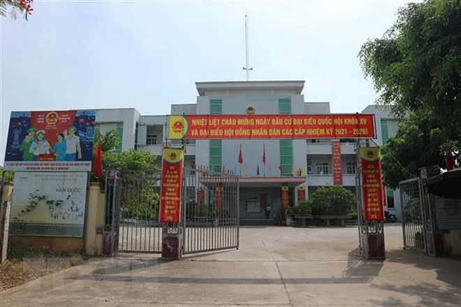 Trụ sở Đảng ủy, UBND xã Tráng Việt (Mê Linh, Hà Nội).