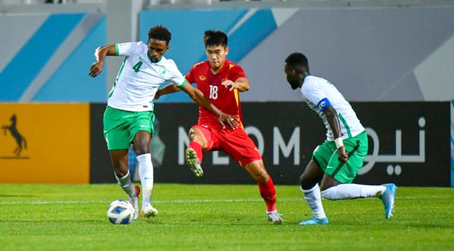 Đội tuyển U23 Việt Nam (áo đỏ) kết thúc hành trình tại vòng chung kết U23 châu Á 2022 sau trận thua 0-2 trước Saudi Arabia.