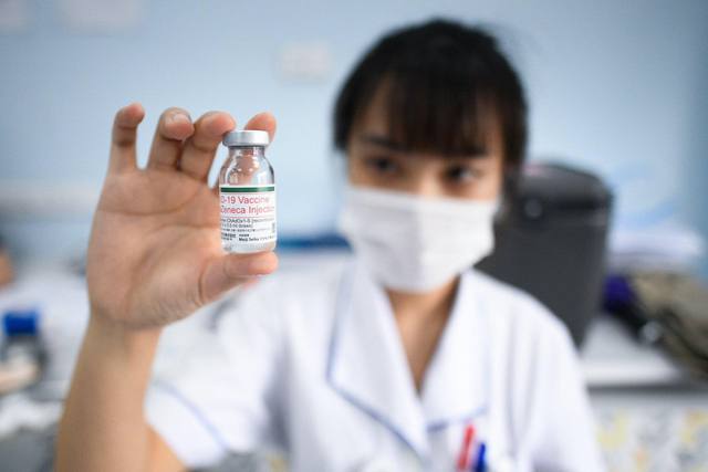 Tính đến ngày 23/6, Việt Nam đã tiếp nhận trên 251 triệu liều vaccine phòng COVID-19 các loại khác nhau, cả nước đã tiêm 227 triệu mũi vaccine phòng COVID-19 các loại - Ảnh: VGP/Hiền Minh