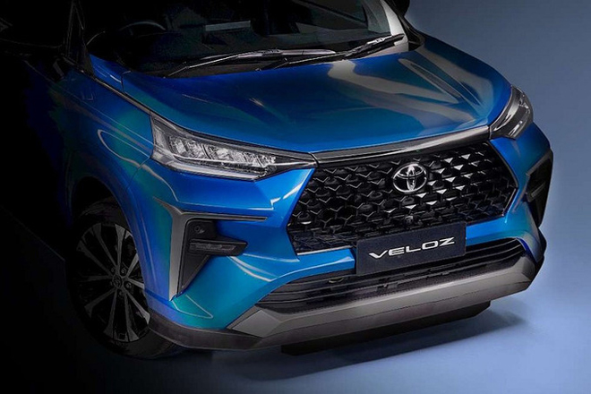Đánh giá Toyota Veloz Cross 2022 Xe gia đình giá mềm tràn ngập công nghệ