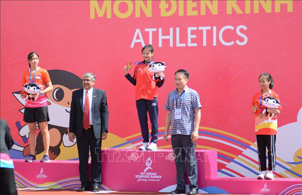 Vận động viên Việt Nam Hoàng Thị Ngọc Anh đoạt Huy chương Vàng nội dung chạy 3.000m.