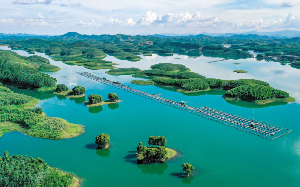 Hồ Thác Bà - viên ngọc quý của vùng Tây Bắc Việt Nam sẽ trở thành một trung tâm du lịch, nghỉ dưỡng, văn hóa có thương hiệu.