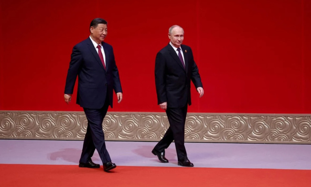 Chủ tịch Trung Quốc Tập Cận Bình và Tổng thống Nga Vladimir Putin dự lễ kỷ niệm 75 năm quan hệ Trung-Nga, tại Bắc Kinh vào ngày 16/5. Ảnh: Reuters