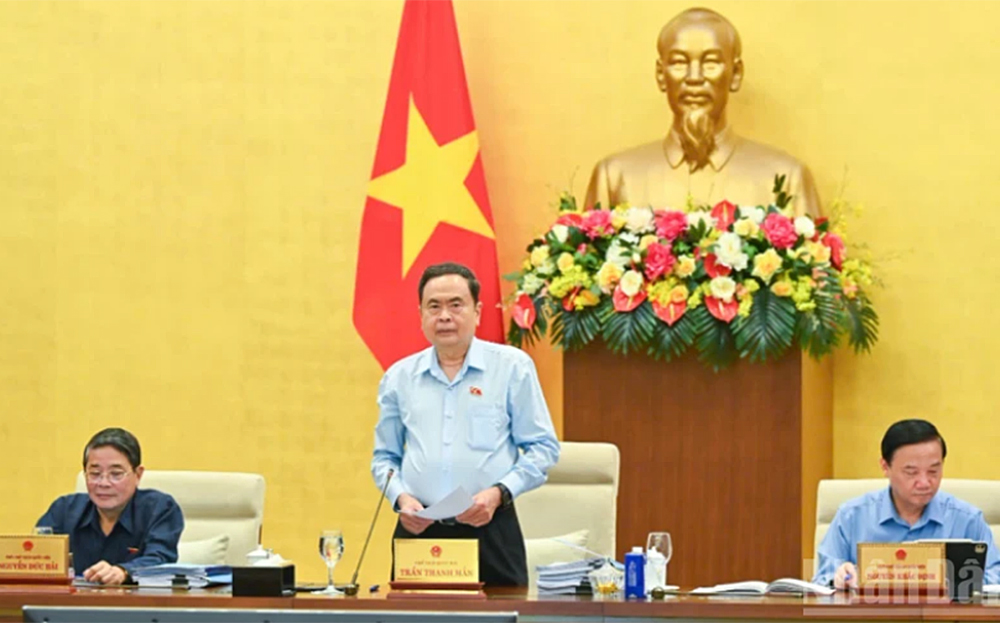 Chủ tịch Quốc hội Trần Thanh Mẫn phát biểu khai mạc phiên họp.