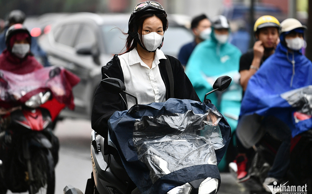 Thời tiết miền Bắc có mưa giông, nắng gián đoạn.