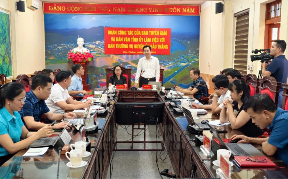 Ban Tuyên giáo và Dân vận Tỉnh ủy Lào Cai làm việc với huyện Bảo Thắng liên quan đến thí điểm mô hình