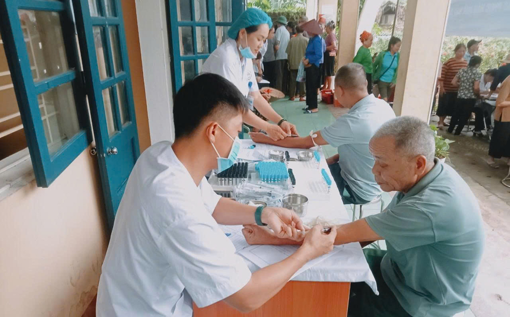 Các địa phương trên địa bàn tỉnh Yên Bái luôn quan tâm chăm sóc sức khỏe cho NCT.