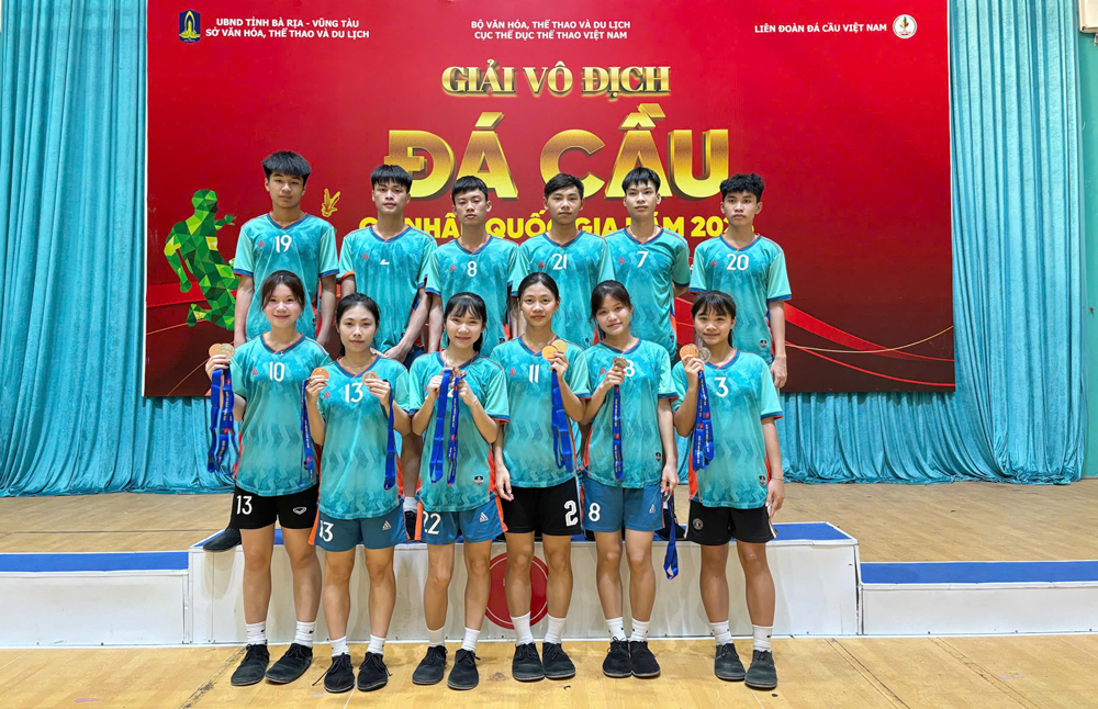 Đội đá cầu Yên Bái giành thành tích ấn tượng tại giải vô địch Đá cầu cá nhân quốc gia năm 2025.