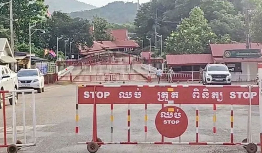 Campuchia tuyên bố đóng cửa khẩu quốc tế Daung giáp Thái Lan.