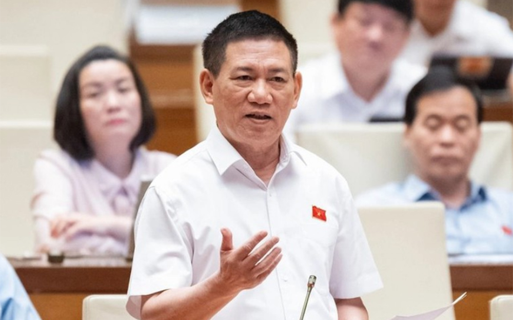 Phó Thủ tướng Hồ Đức Phớc: Bộ Tài chính cần nghiên cứu để tham mưu cho cấp có thẩm quyền quy định về thuế khoán theo mức doanh thu tính thuế, tạo thuận lợi cho những hộ nghèo, những hộ buôn bán nhỏ và đảm bảo vấn đề dân sinh.