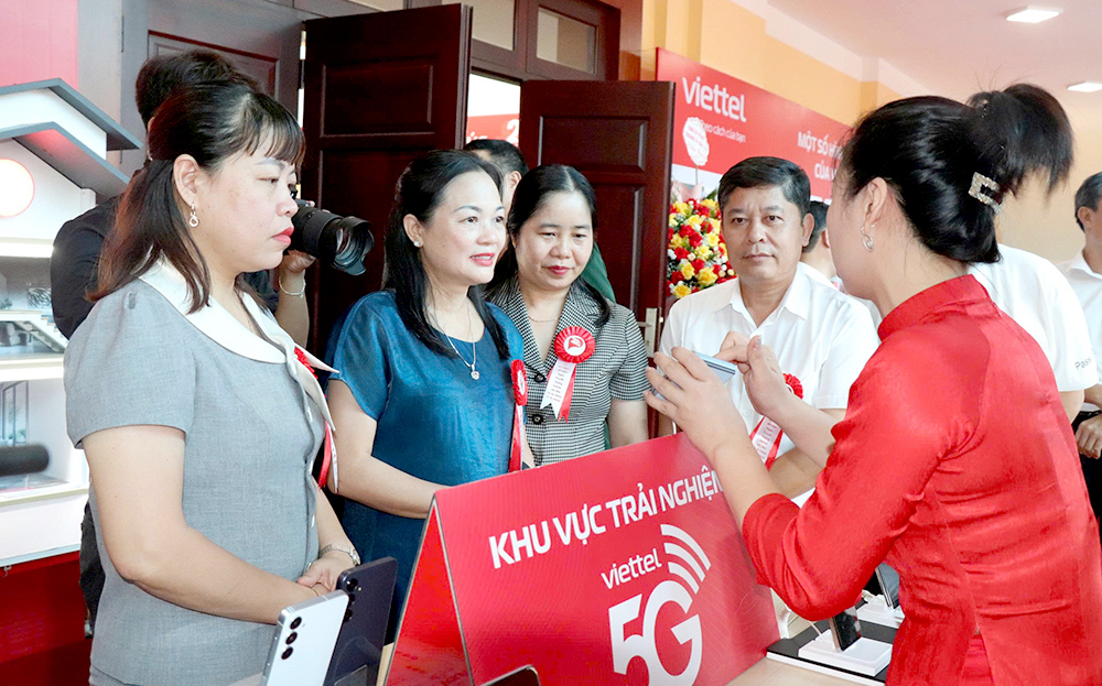 Hạ tầng phục vụ CĐS có bước tiến vượt bậc, toàn tỉnh có 40 trạm di động 5G đã được triển khai tại 4 địa phương trên địa bàn tỉnh.