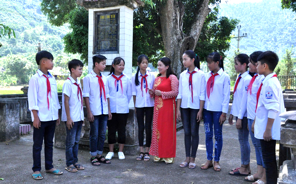 Chiến khu Vần hôm nay đã trở thành “địa chỉ đỏ” giáo dục truyền thống cách mạng cho thế hệ trẻ.