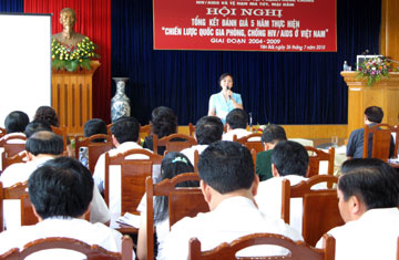 Đồng chí Phạm Thị Thanh Trà - Phó chủ tịch UBND tỉnh, Trưởng Ban chỉ đạo 138 của tỉnh chủ trì hội nghị.