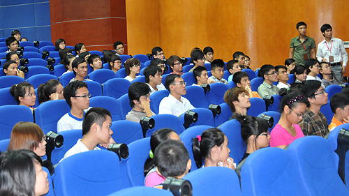 Các học viên tham gia lớp học 2011.