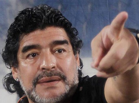 Maradona lại trở thành kẻ thất nghiệp sau hơn 1 năm làm việc tại UAE.