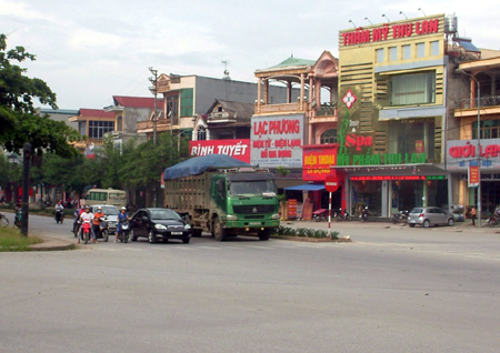 Người dân thành phố Yên Bái đã nâng cao ý thức tuân thủ luật giao thông.