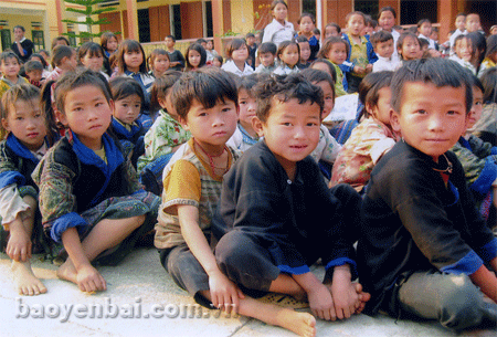 Tư tưởng “trọng nam khinh nữ” vẫn còn nặng nề trong xã hội, nhất là ở vùng cao.
