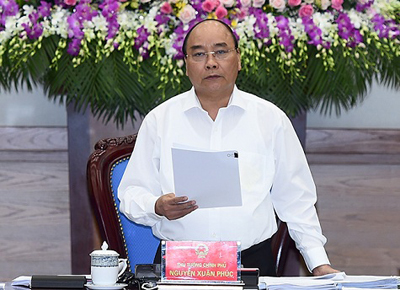 Thủ tướng Nguyễn Xuân Phúc chủ trì cuộc họp trực tuyến với các địa phương.