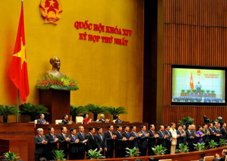 Thủ tướng Nguyễn Xuân Phúc và các thành viên Chính phủ ra mắt.