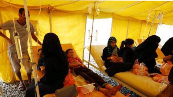 Bệnh nhân nhiễm tả điều trị tại một bệnh viện ở Sana’a (Yemen)