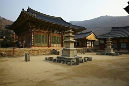 Một trong 7 chùa cổ của Hàn Quốc vừa được đưa vào Di sản thế giới.