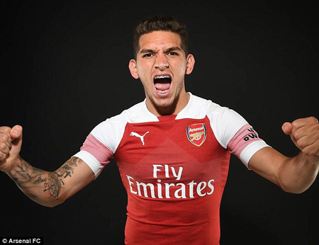 Lucas Torreira chính thức cập bến Arsenal
