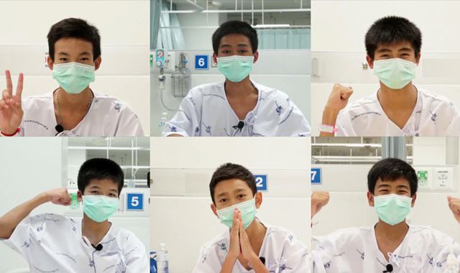 Các thành viên trong đội bóng Lợn Rừng đang được chăm sóc tại bệnh viện ở Chiang Rai