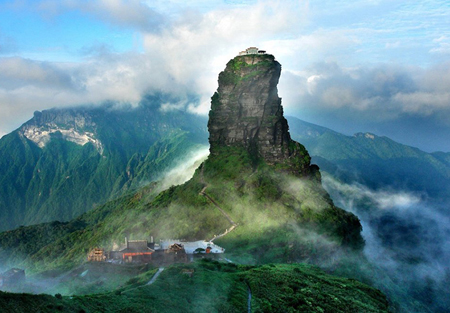 Núi Fanjingshan (Trung Quốc) được thêm vào danh sách Di sản Thế giới.