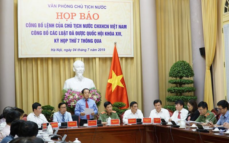 Họp báo công bố Lệnh của Chủ tịch nước về công bố 7 luật vừa được Quốc hội thông qua