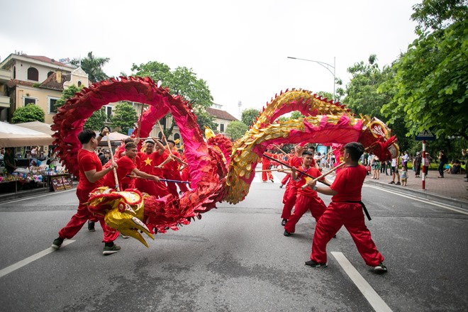 Lễ hội đường phố mừng 20 năm Hà Nội – Thành phố vì hòa bình