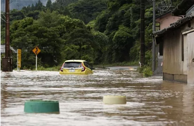Mực nước mưa ở vùng Amakusa, tỉnh Kumamoto đã dâng lên tới 98ml/giờ.