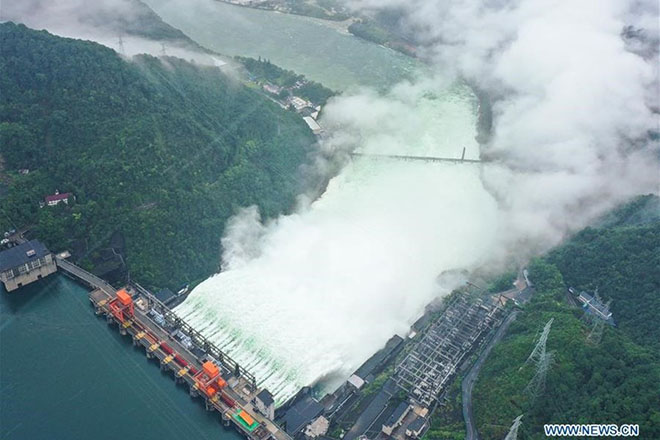 Hồ thủy điện ở Chiết Giang mở toàn bộ cửa xả lũ hôm 8.7.